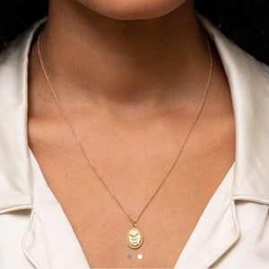 Mejuri Tarot Strength Necklace